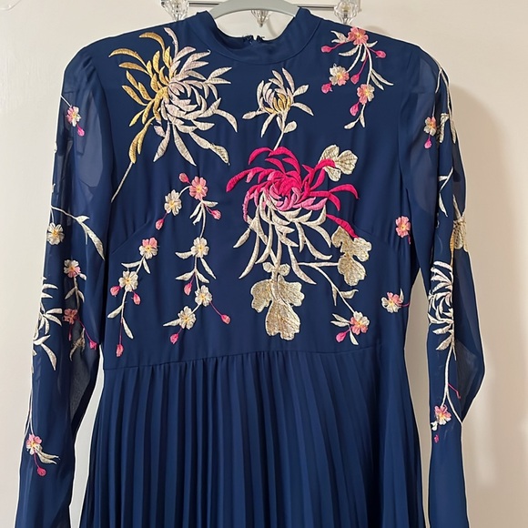 ASOS Navy embroidered pleated dress - Picture 2 of 7